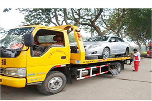 聊城附近24小时汽车拖车服务热线